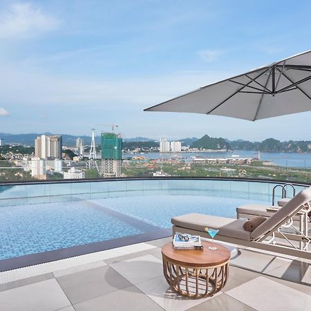 The Yacht Hotel By Dc Ha Long Exterior photo