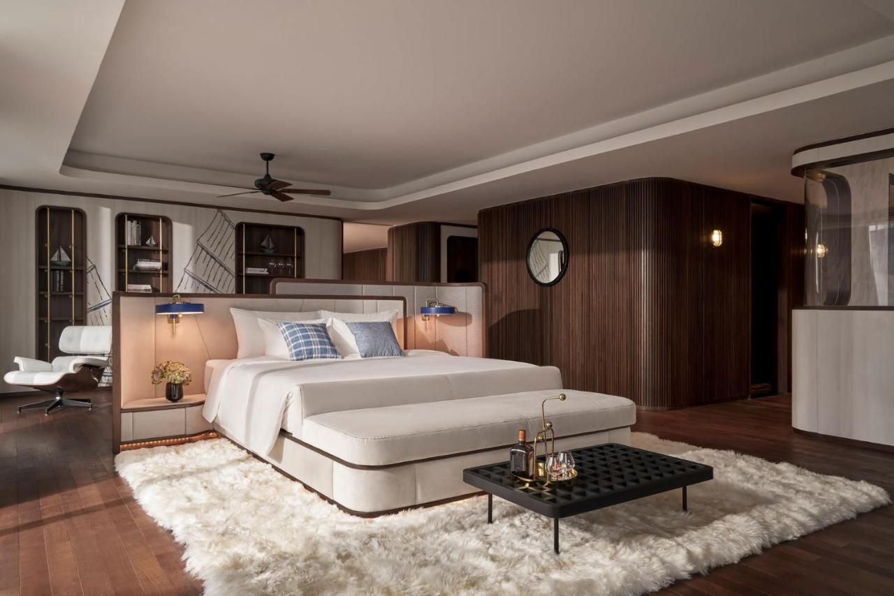 The Yacht Hotel By Dc Ha Long Exterior photo