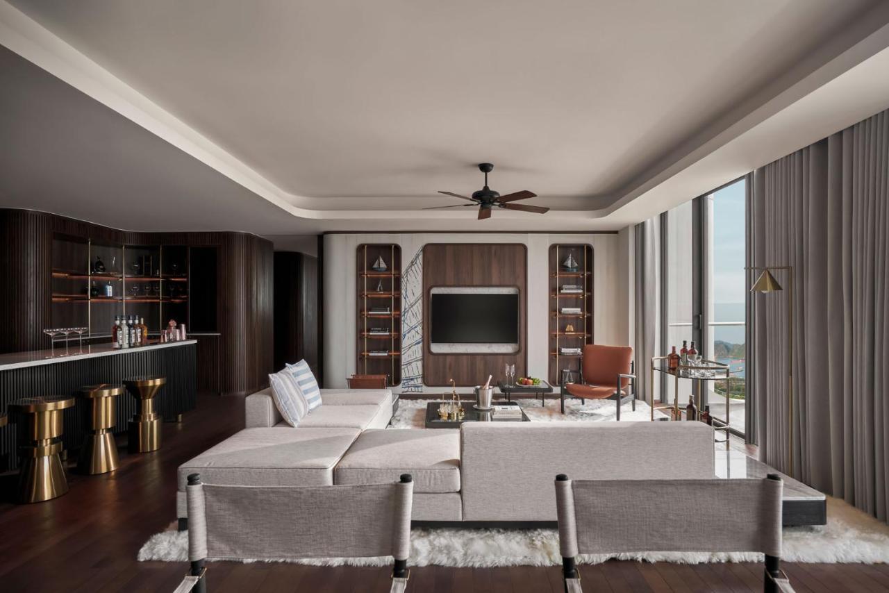 The Yacht Hotel By Dc Ha Long Exterior photo