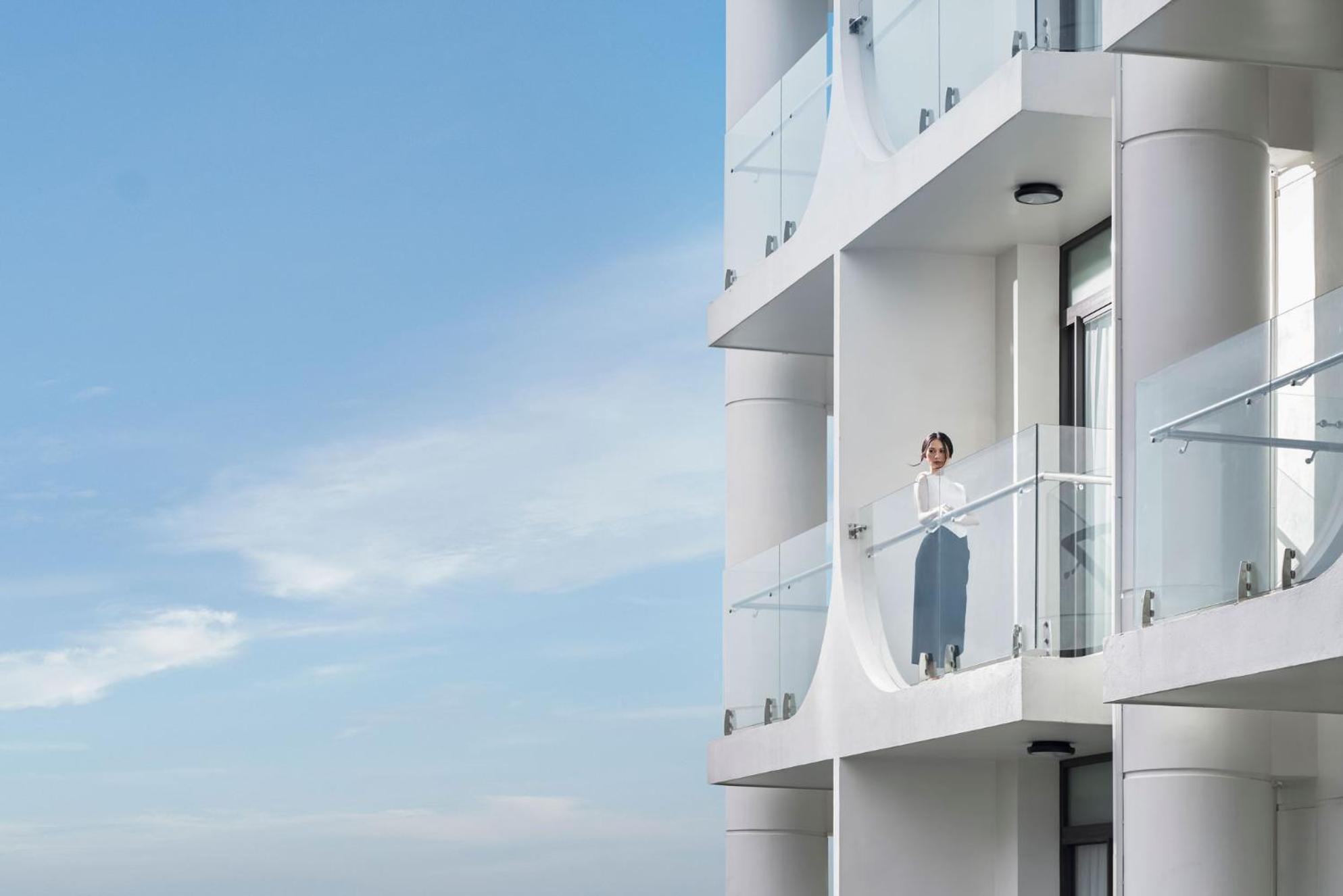 The Yacht Hotel By Dc Ha Long Exterior photo